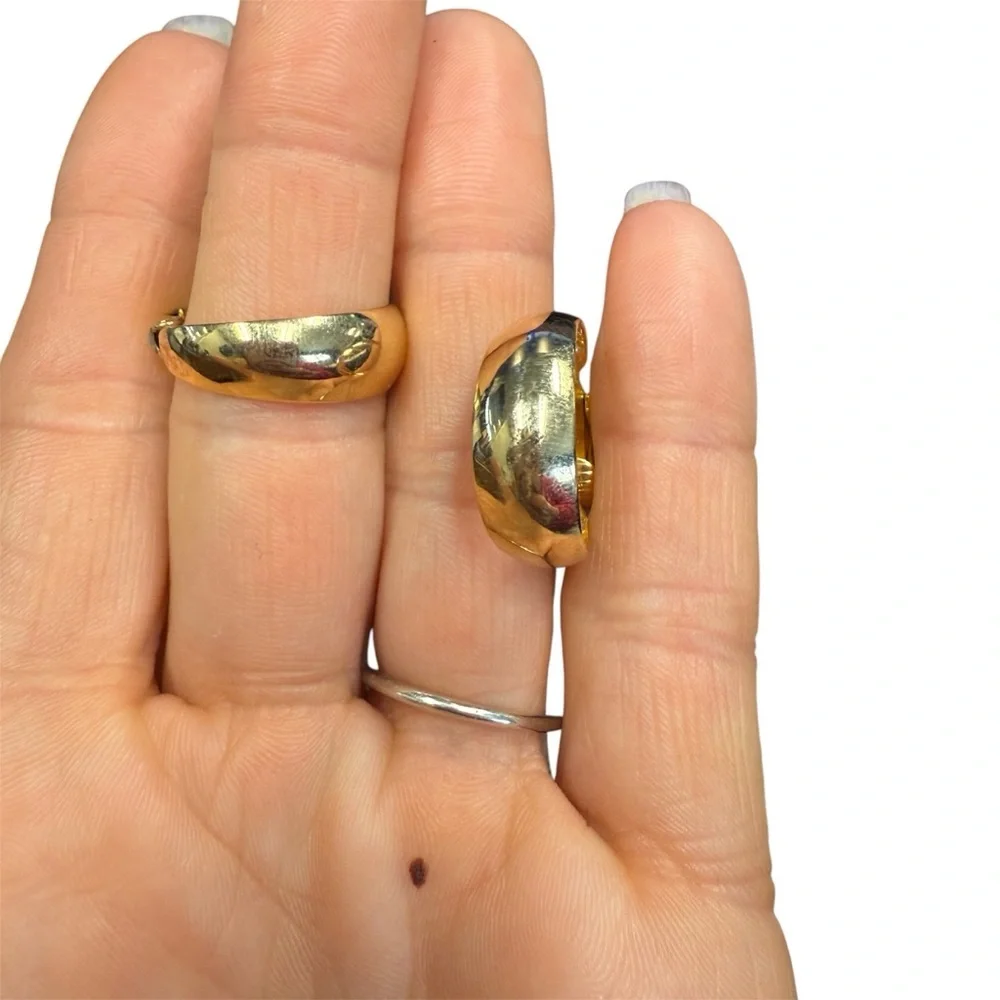 Avon vintage small classic hoop gold-Toned clip earrings NIB 1989